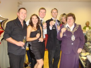Charles Daubney (Cafe Turin) Rosanna La Vecchia (Cafe Turin), Cllr Iain Gartside, David, Cllr Yvonne Wright, the Mayor of Bury Councillor Sheila Magnall
